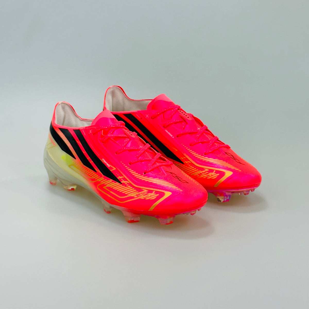 Adidas F50 Hyperfast Serisi Elite Seviye