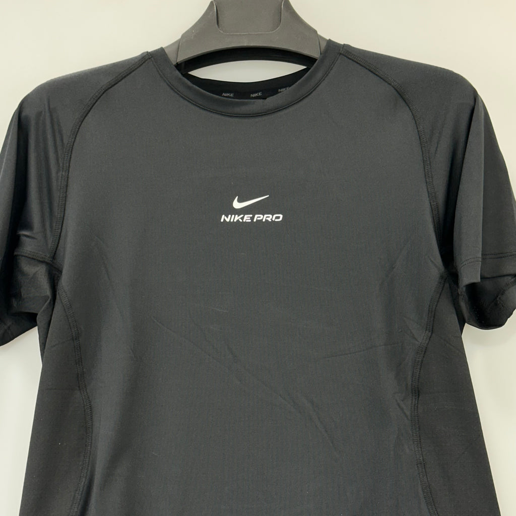 Nike Pro Sporcu İçliği