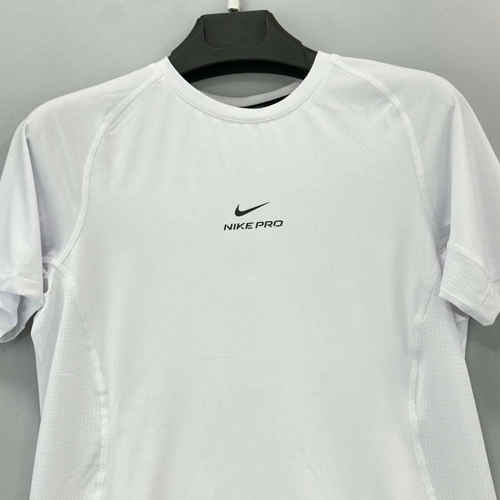 Nike Pro Sporcu İçliği