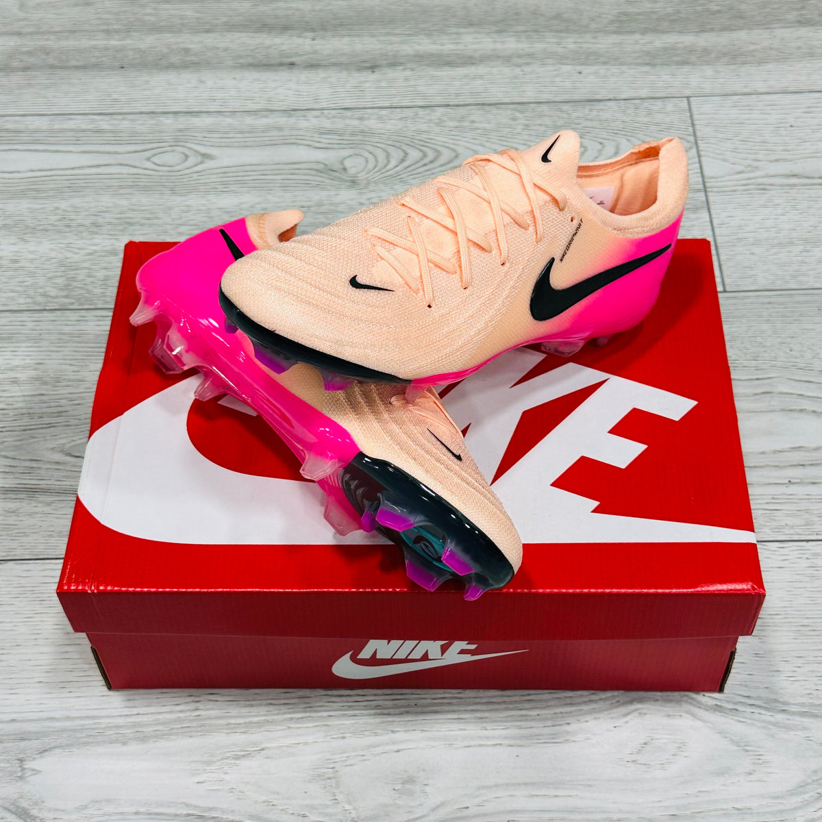 Nike Phantom Elite Seviye